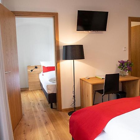 Altstadthotel Brauereigasthof Winkler Berching Extérieur photo
