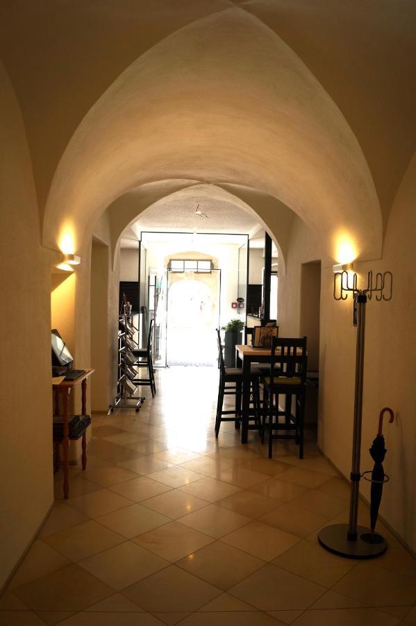 Altstadthotel Brauereigasthof Winkler Berching Extérieur photo