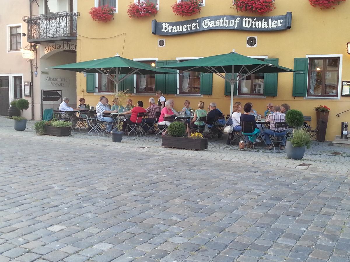 Altstadthotel Brauereigasthof Winkler Berching Extérieur photo